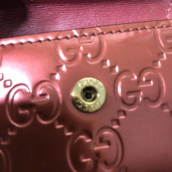 GUCCI 🌼 Authentic Pink Patent Leather GG Link Gold Heart Logo Key/Card Holder - Picture 2 of 15
